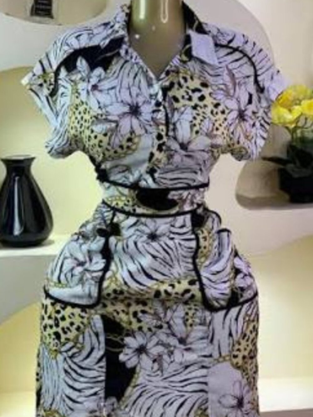 Beautiful Monteau Los Angeles Dress,side pocket,original size M, Mint Condition